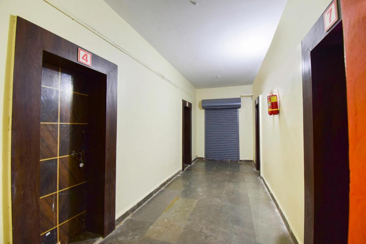Spot On 66795 Hotel Abhijeet Otur Luaran gambar